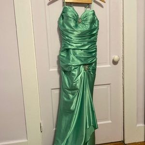B’dazzle by Alyce Paris sea foam green prom dress